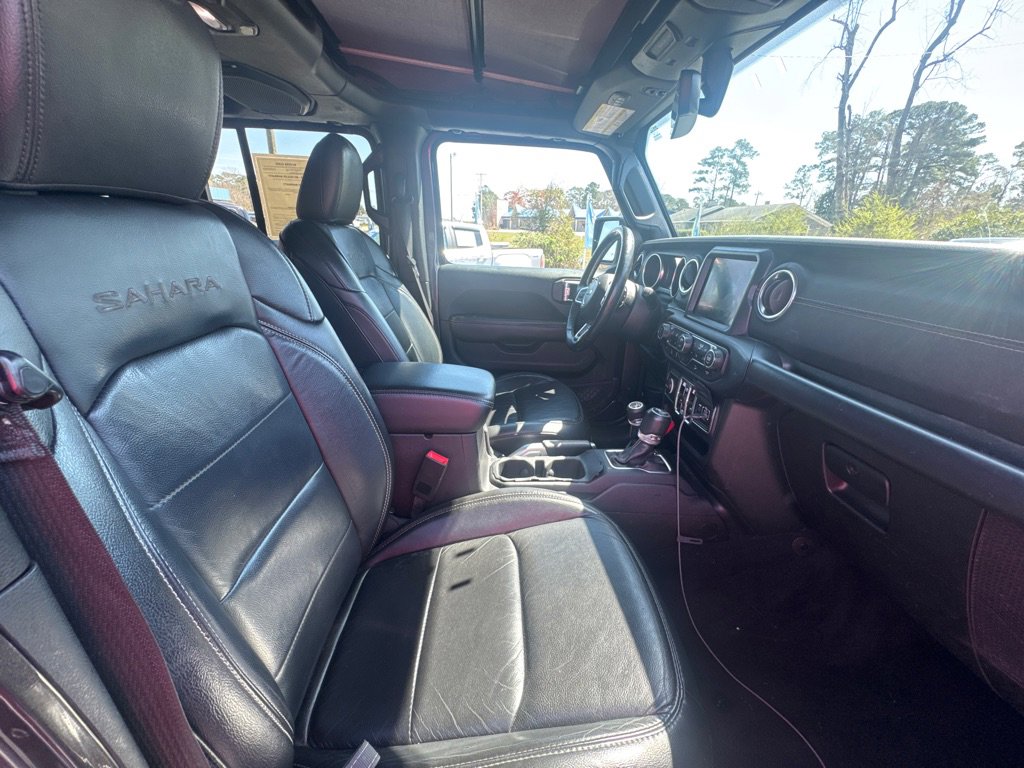 Used 2018 Jeep Wrangler Unlimited Sahara image 8