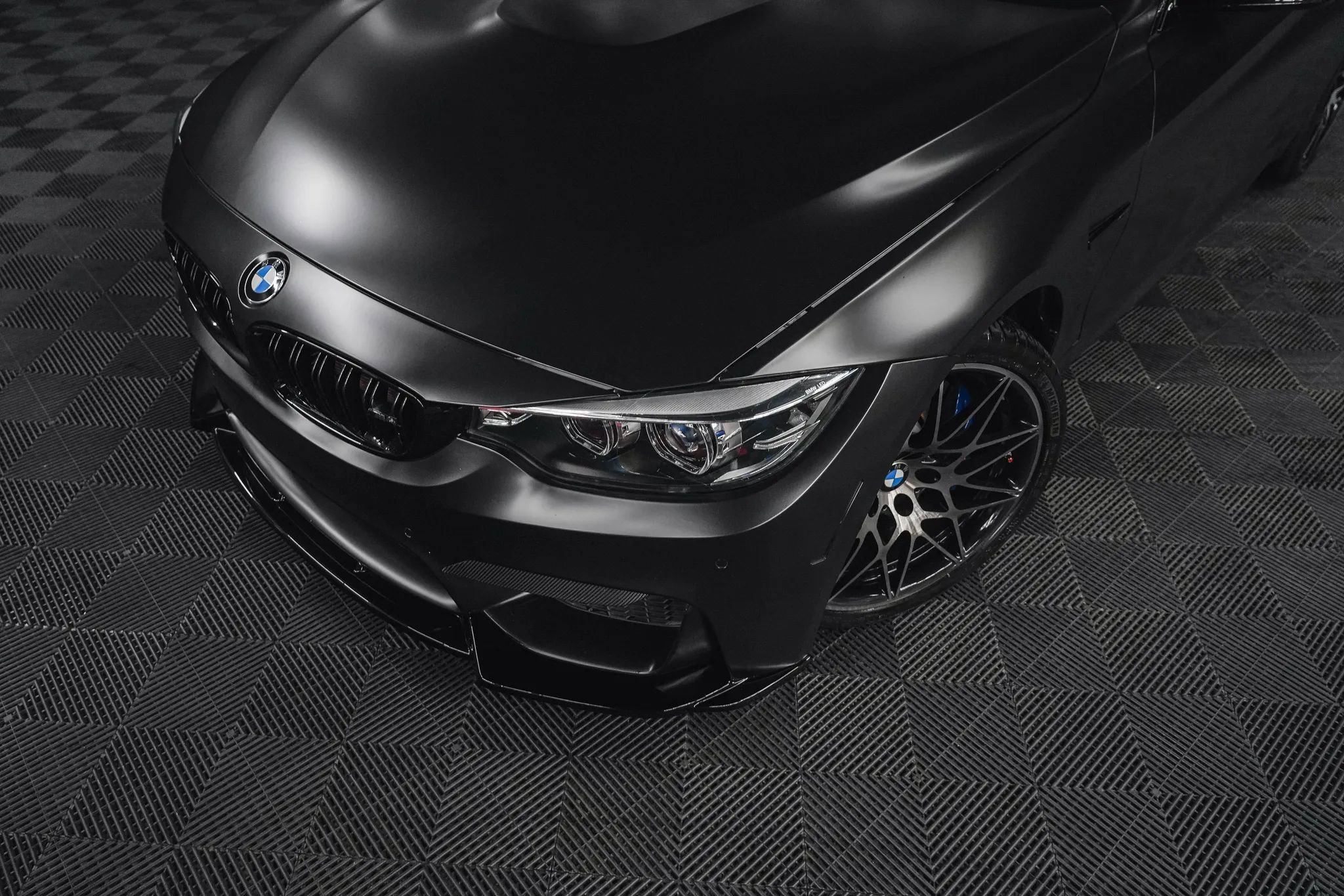 Used 2019 BMW M4 Coupe w/ Competition Package image 4