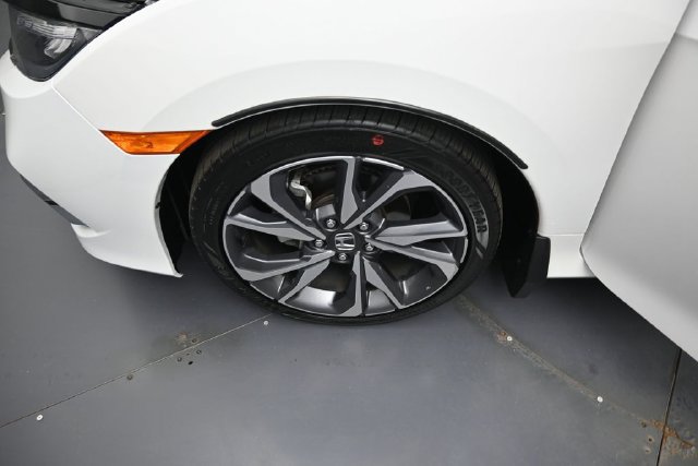 Used 2019 Honda Civic Touring image 30