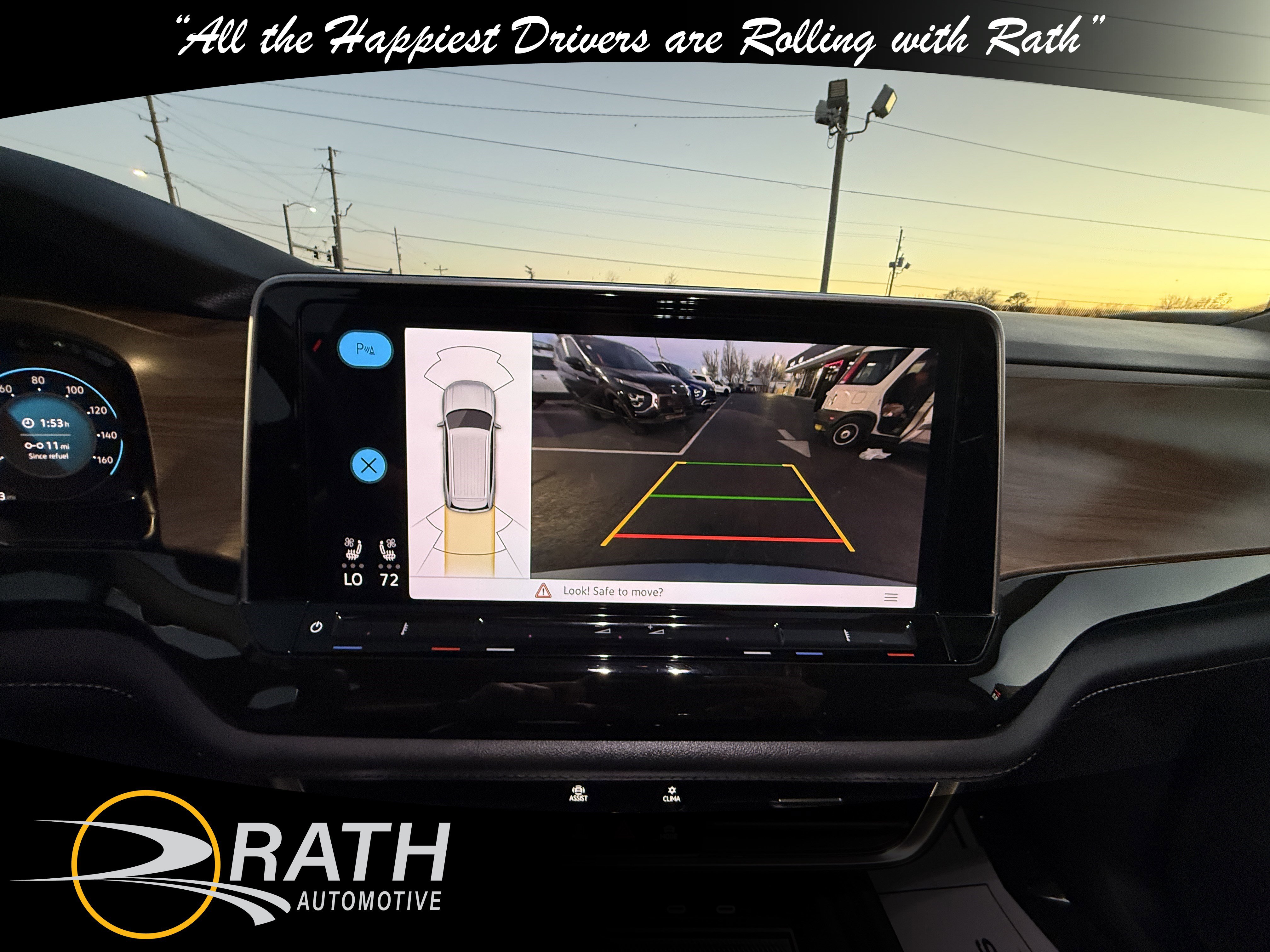 Used 2025 Volkswagen Atlas SE image 15