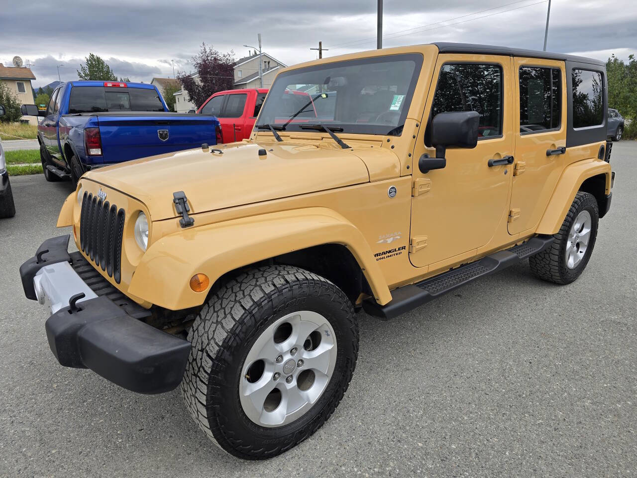 Used 2013 Jeep Wrangler Unlimited Sahara w/ Connectivity Group image 1