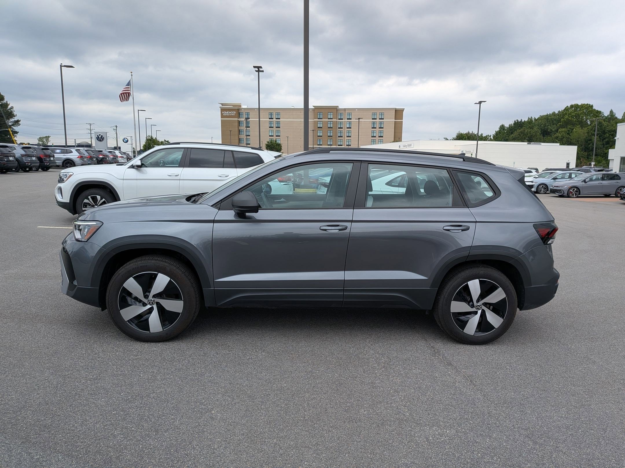 Used 2025 Volkswagen Taos S AWD/4WD image 6