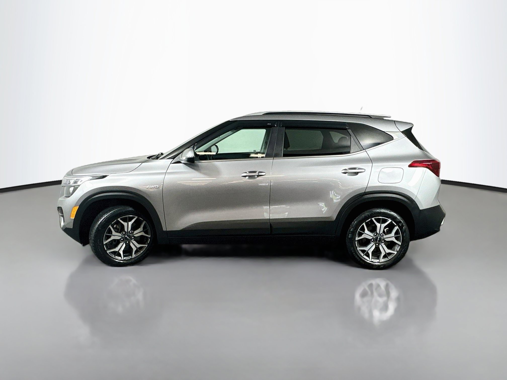 Used 2022 Kia Seltos EX AWD/4WD image 4