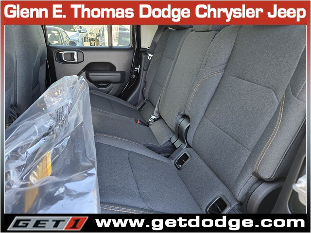New 2026 Jeep Gladiator Sport AWD/4WD image 12