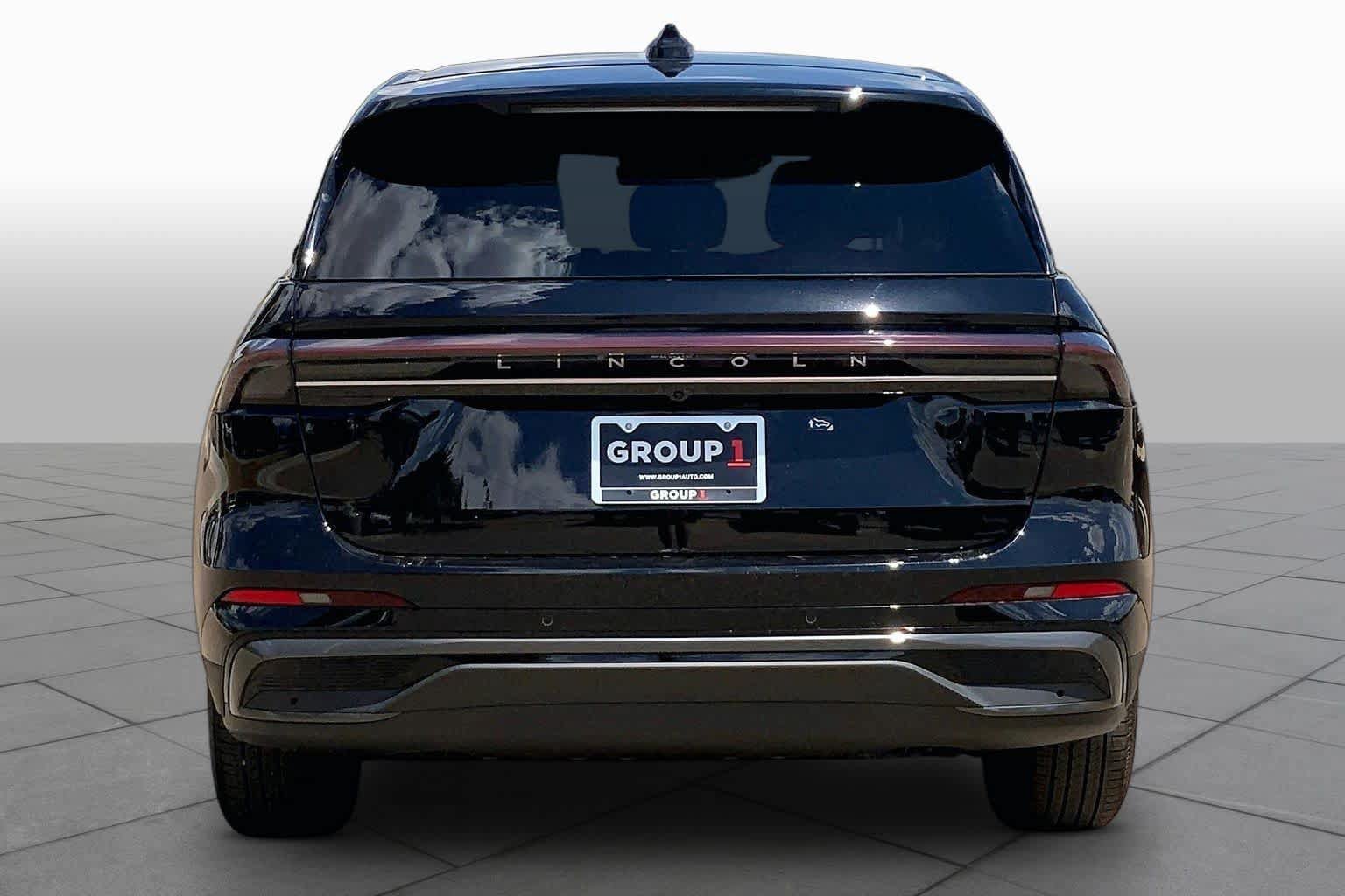 New 2026 Lincoln Nautilus Premier w/ Equipment Group 102A AWD/4WD image 4