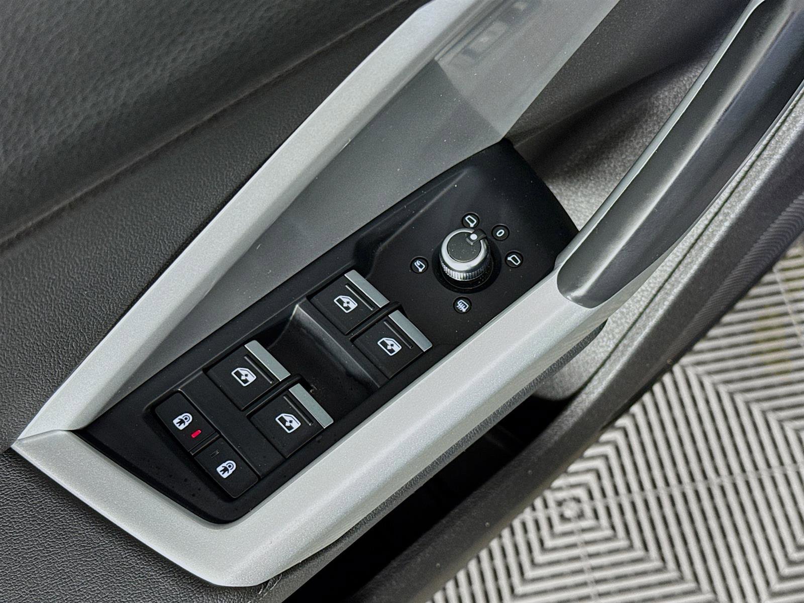 Used 2021 Audi Q3 2.0T Premium w/ Convenience Package image 20