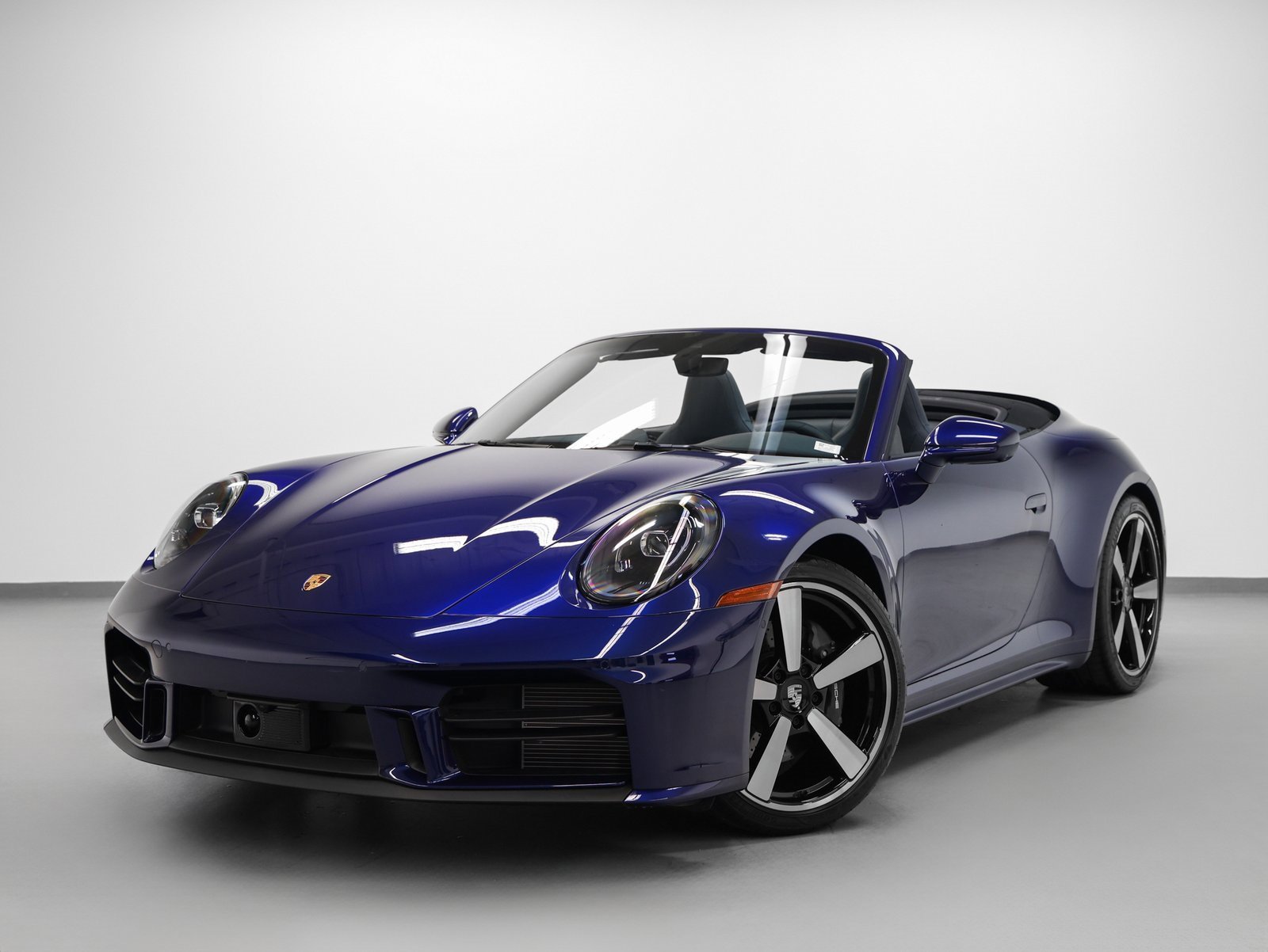 Used 2025 Porsche 911 Carrera image 6