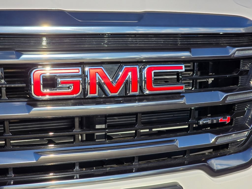 Used 2024 GMC Terrain AT4 AWD/4WD image 32
