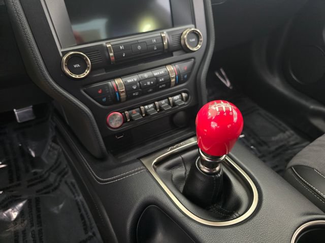 Used 2020 Ford Mustang Shelby GT350 w/ Technology Package RWD image 17