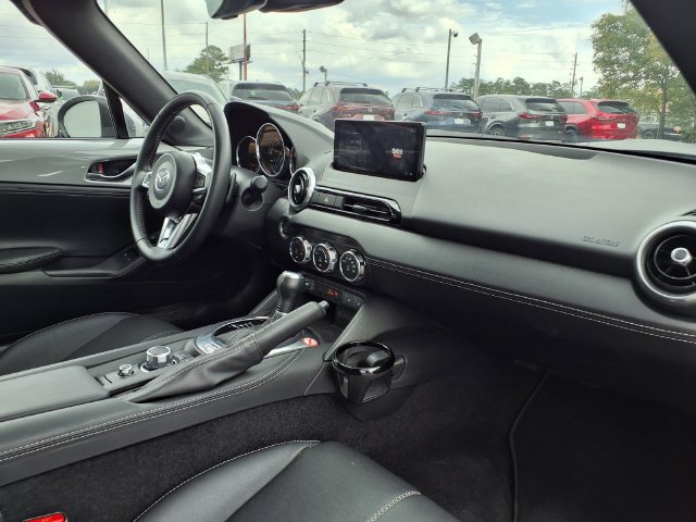 Used 2026 MAZDA MX-5 Miata RF Grand Touring RWD image 19