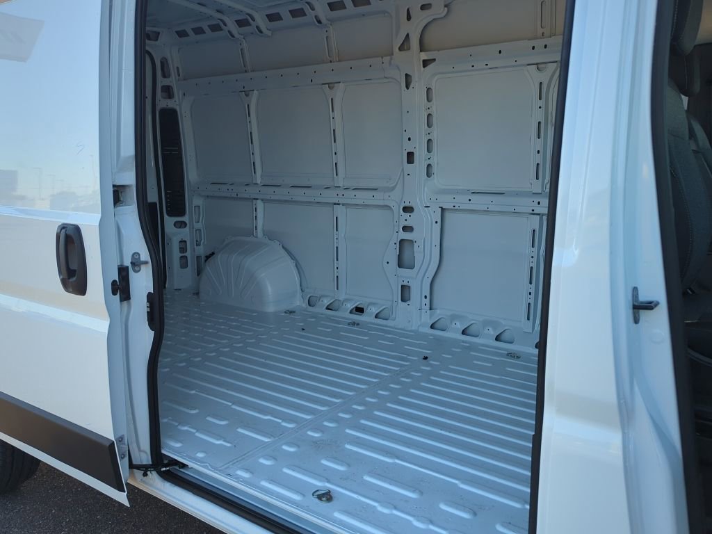 New 2026 RAM ProMaster 2500 w/ Convenience Group FWD image 11