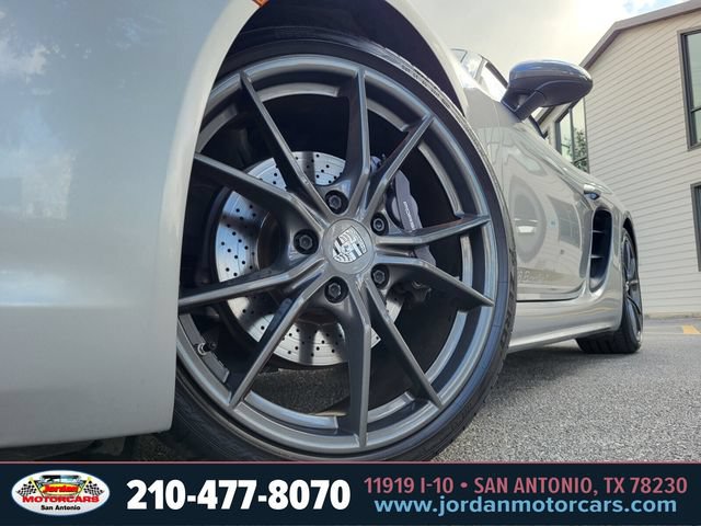 Used 2022 Porsche 718 Boxster RWD image 33