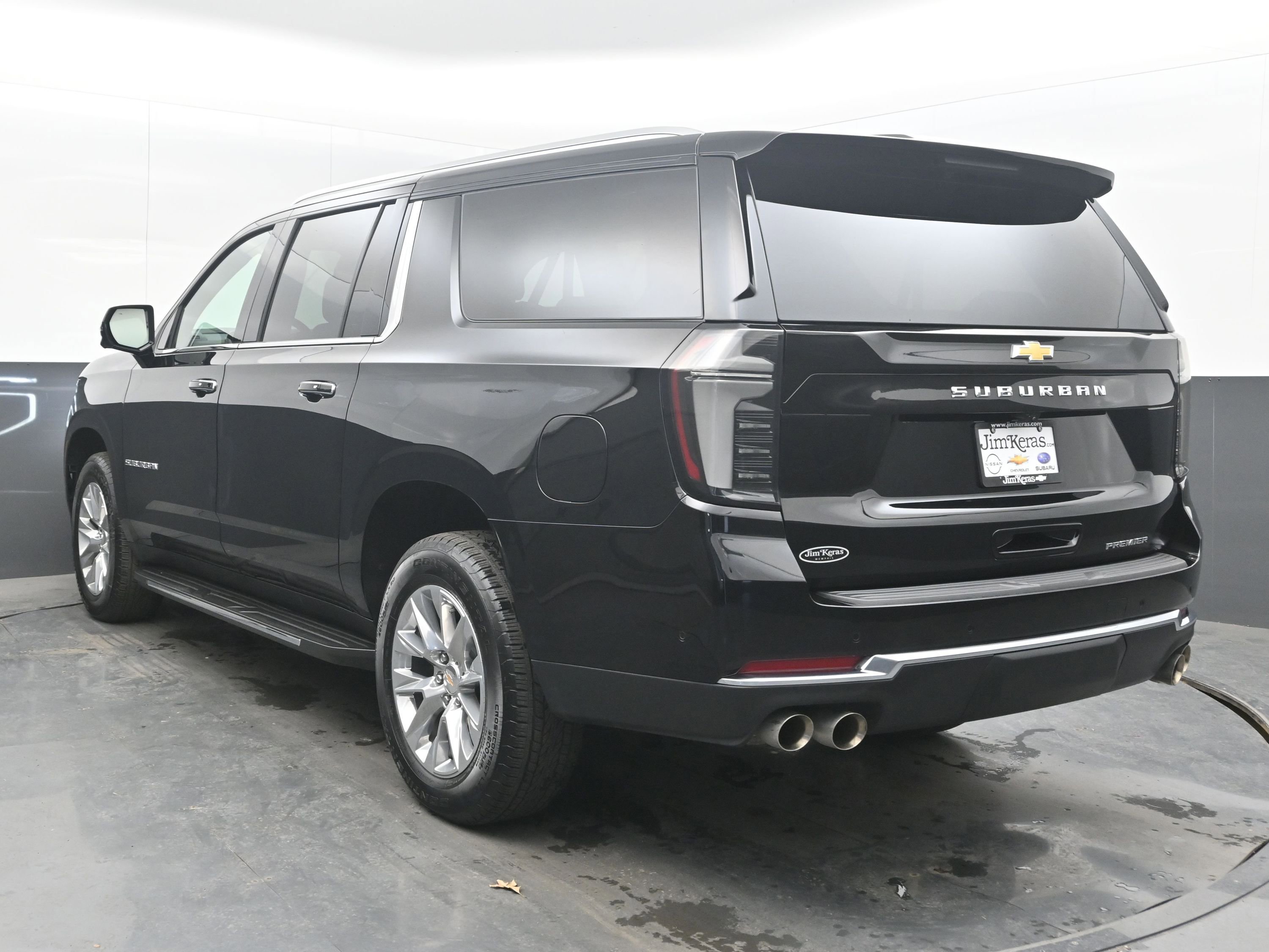 New 2026 Chevrolet Suburban Premier w/ Sun And Tow Package AWD/4WD image 8
