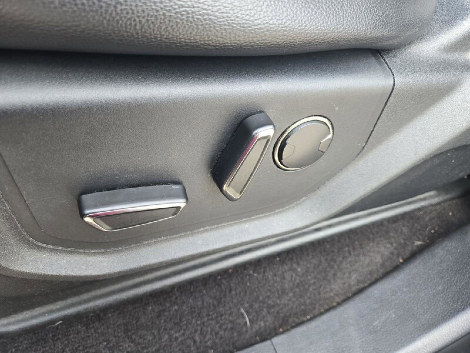 Used 2019 Ford F150 Raptor w/ Equipment Group 802A Luxury image 20