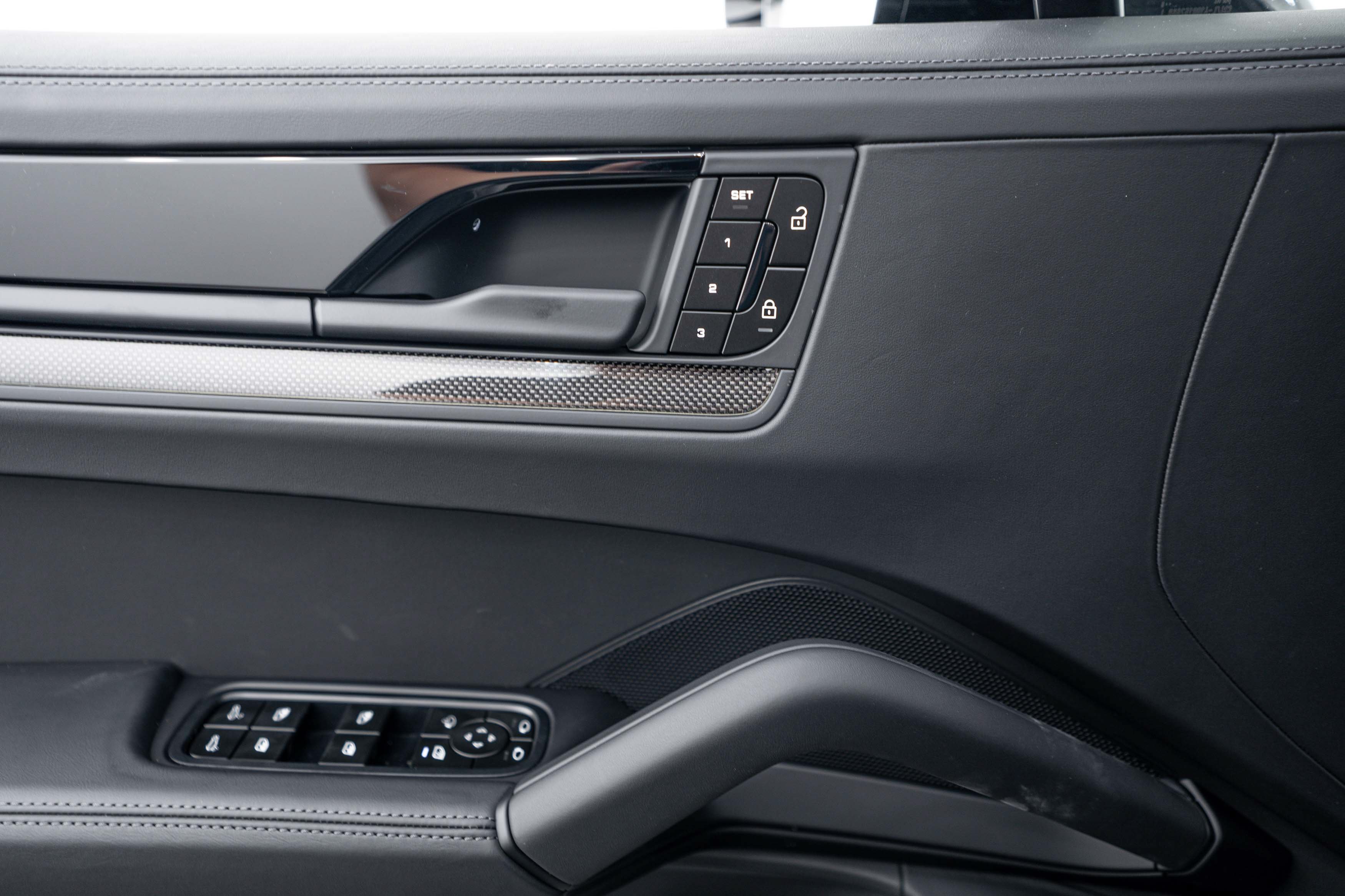 New 2026 Porsche Cayenne GTS AWD/4WD image 18