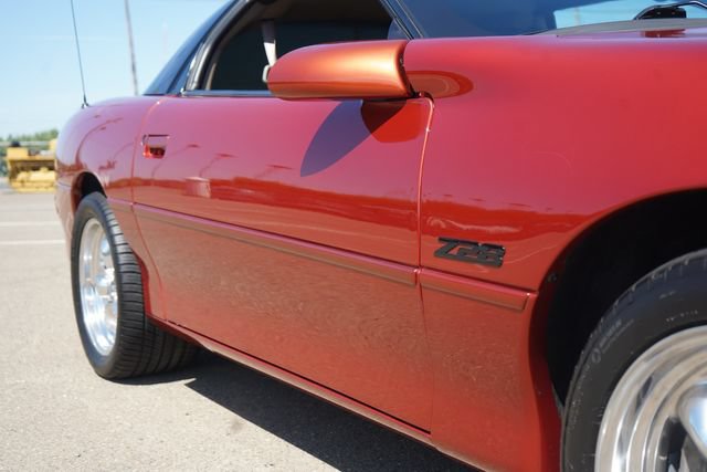 Used 2002 Chevrolet Camaro Z28 w/ Preferred Equipment Group 2 RWD image 21