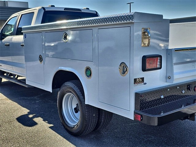 New 2026 Ford F350 XL w/ XL Chrome Package image 13