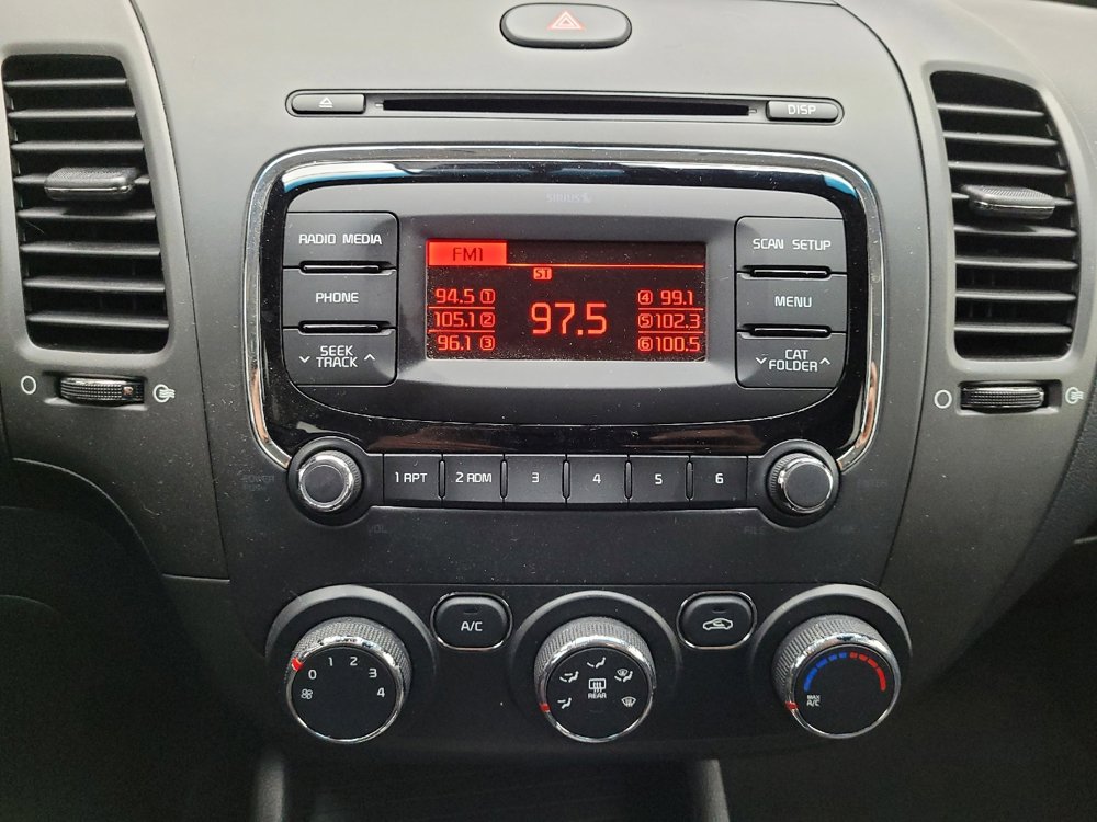 Used 2018 Kia Forte LX image 25