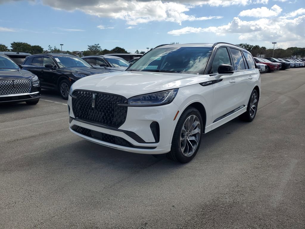 New 2026 Lincoln Aviator 2WD w/ Jet Appearance Package image 2