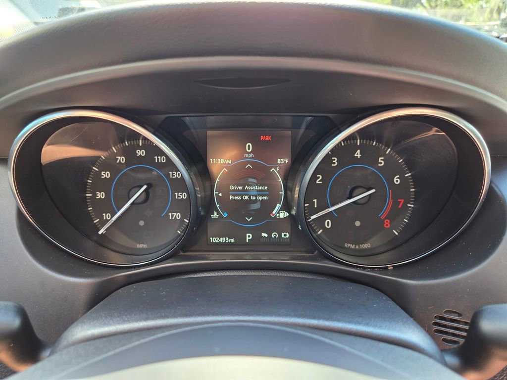 Used 2017 Jaguar XE Premium image 29