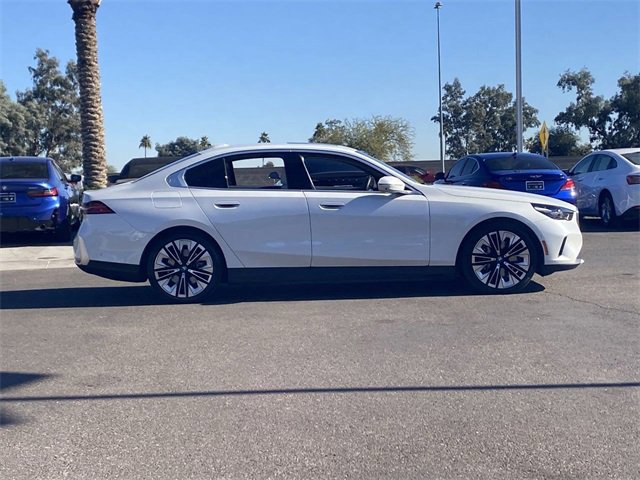 Certified 2024 BMW i5 eDrive40i w/ M Sport Package image 6