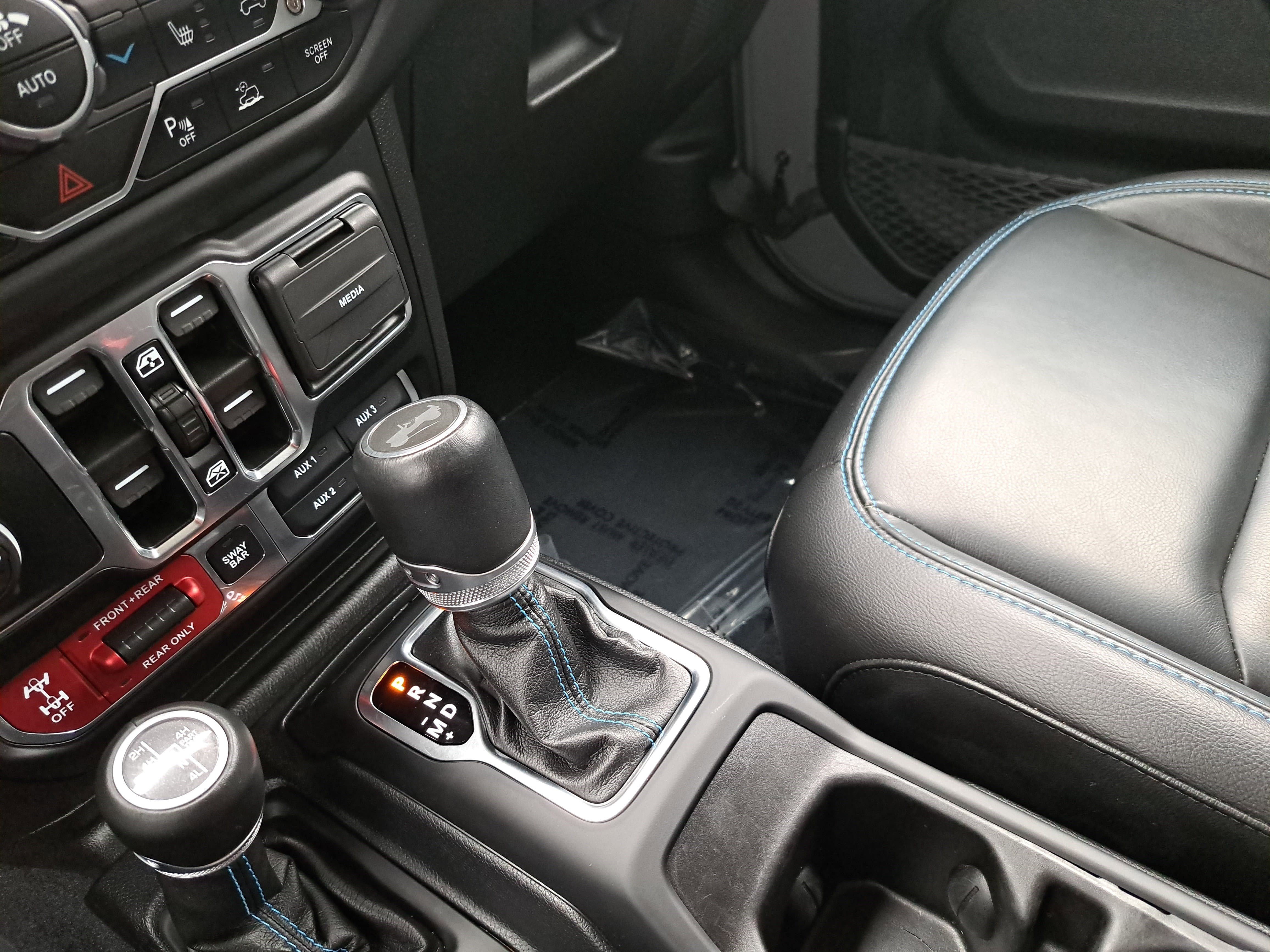 Used 2021 Jeep Wrangler Unlimited Rubicon 4xe w/ Steel Bumper Group image 24