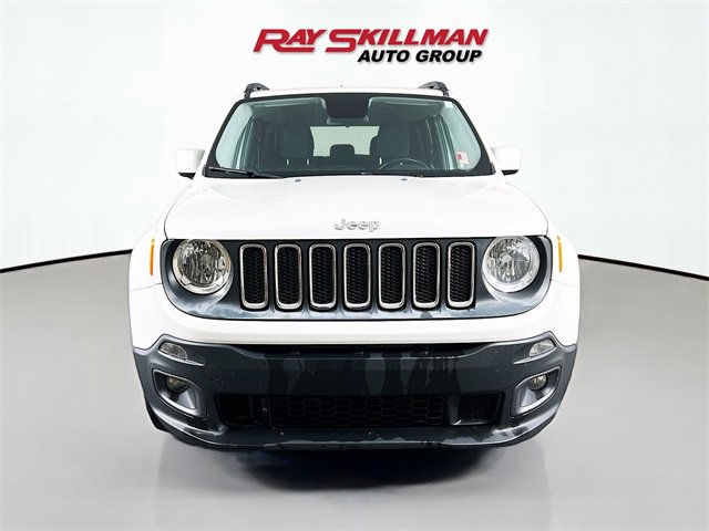 Used 2016 Jeep Renegade Latitude image 2