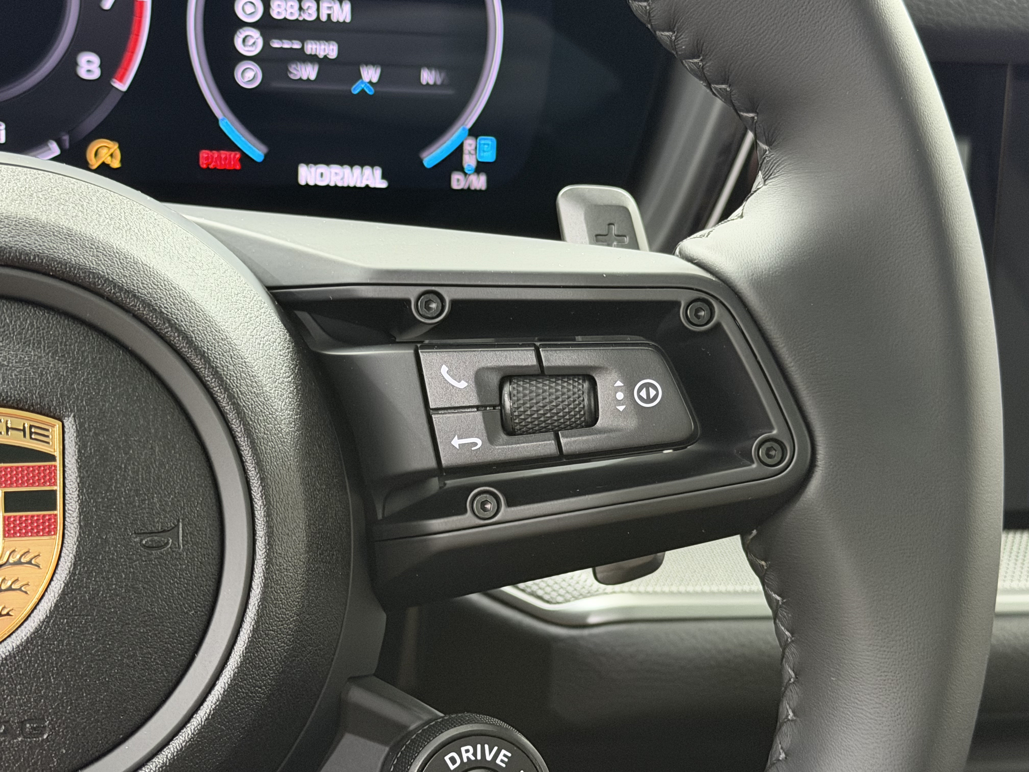 New 2026 Porsche Cayenne Coupe AWD/4WD image 48