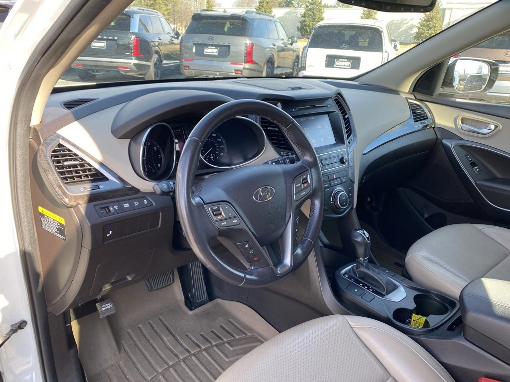 Used 2017 Hyundai Santa Fe Sport image 12