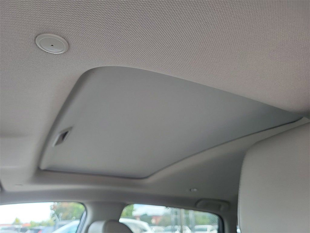 New 2026 Honda HR-V EX-L image 9