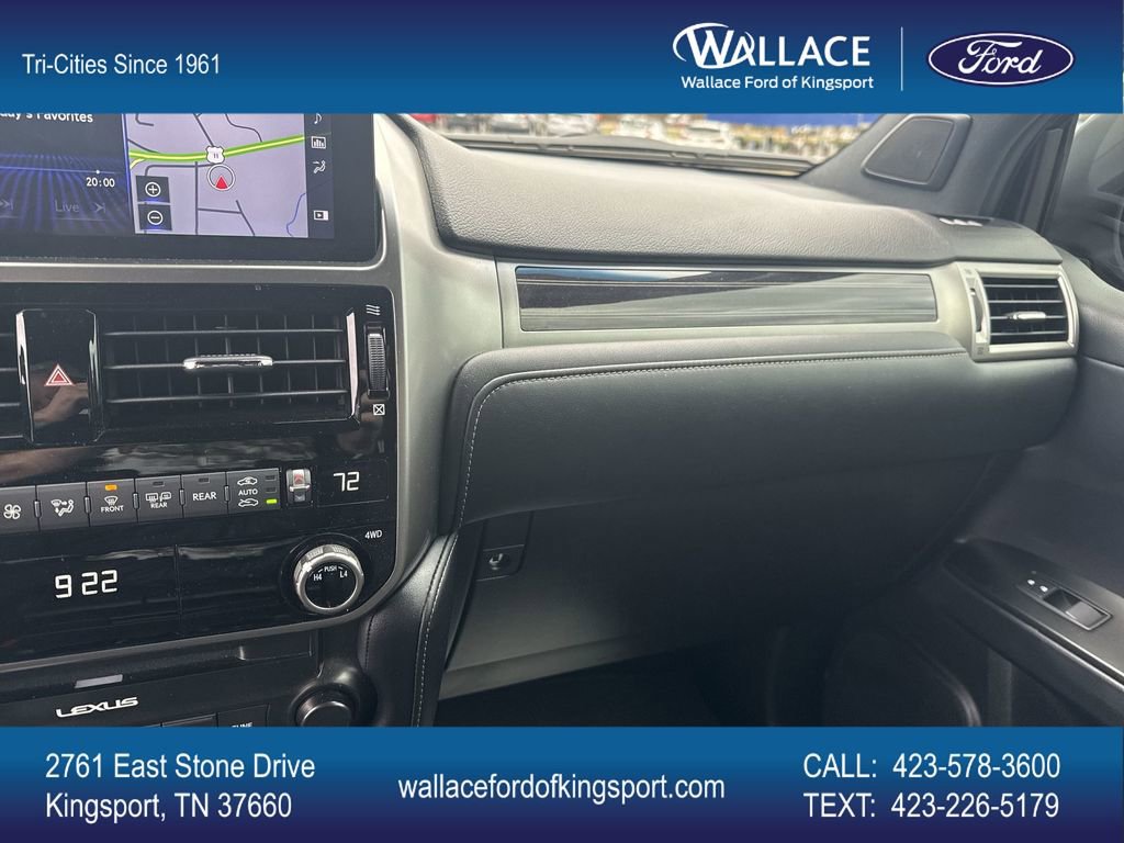 Used 2022 Lexus GX 460 Premium w/ Accessory Package image 13