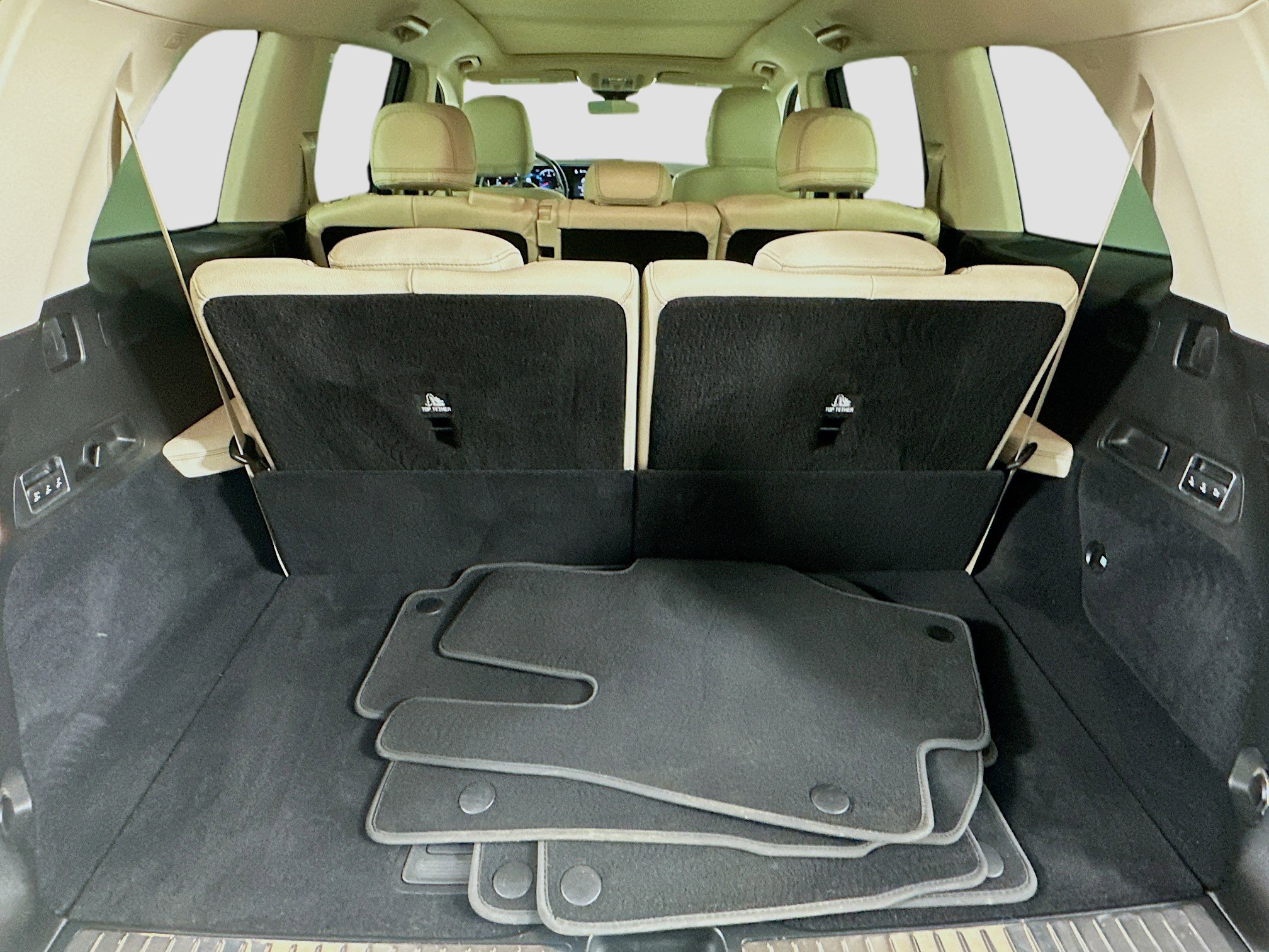 Used 2021 Mercedes-Benz GLS 450 4MATIC image 35