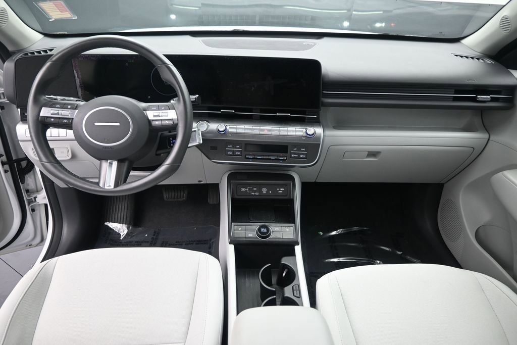 Used 2024 Hyundai Kona SEL w/ Convenience Package FWD image 15