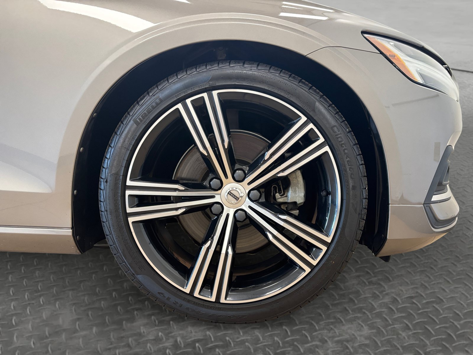Used 2019 Volvo S60 T5 Inscription FWD image 37