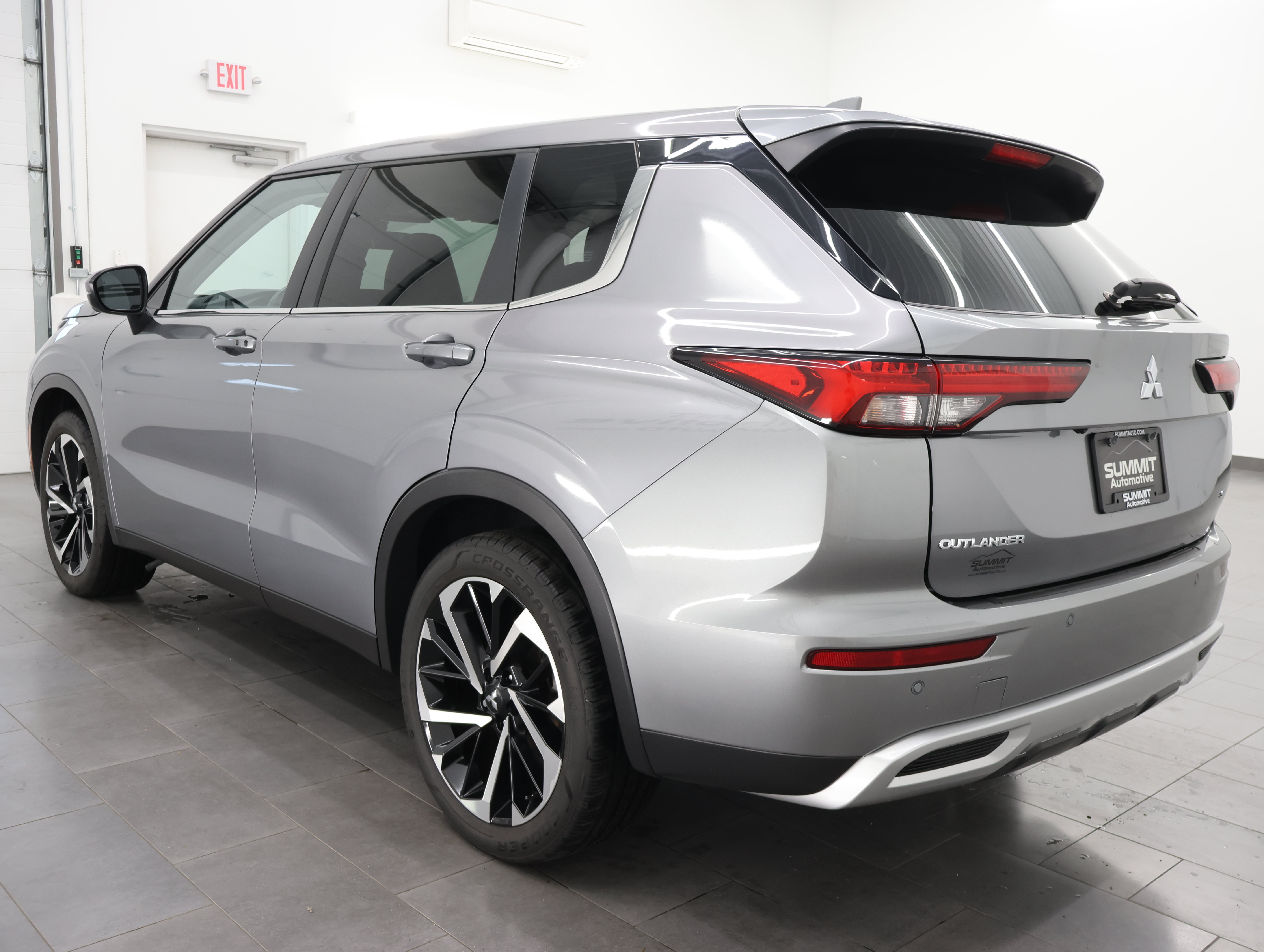 Used 2022 Mitsubishi Outlander SE AWD/4WD image 6