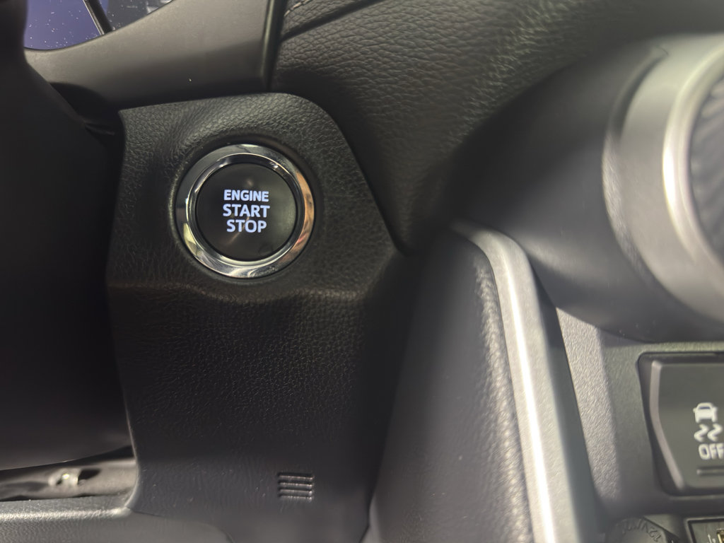 Used 2024 Toyota RAV4 XLE w/ Convenience Package FWD image 18
