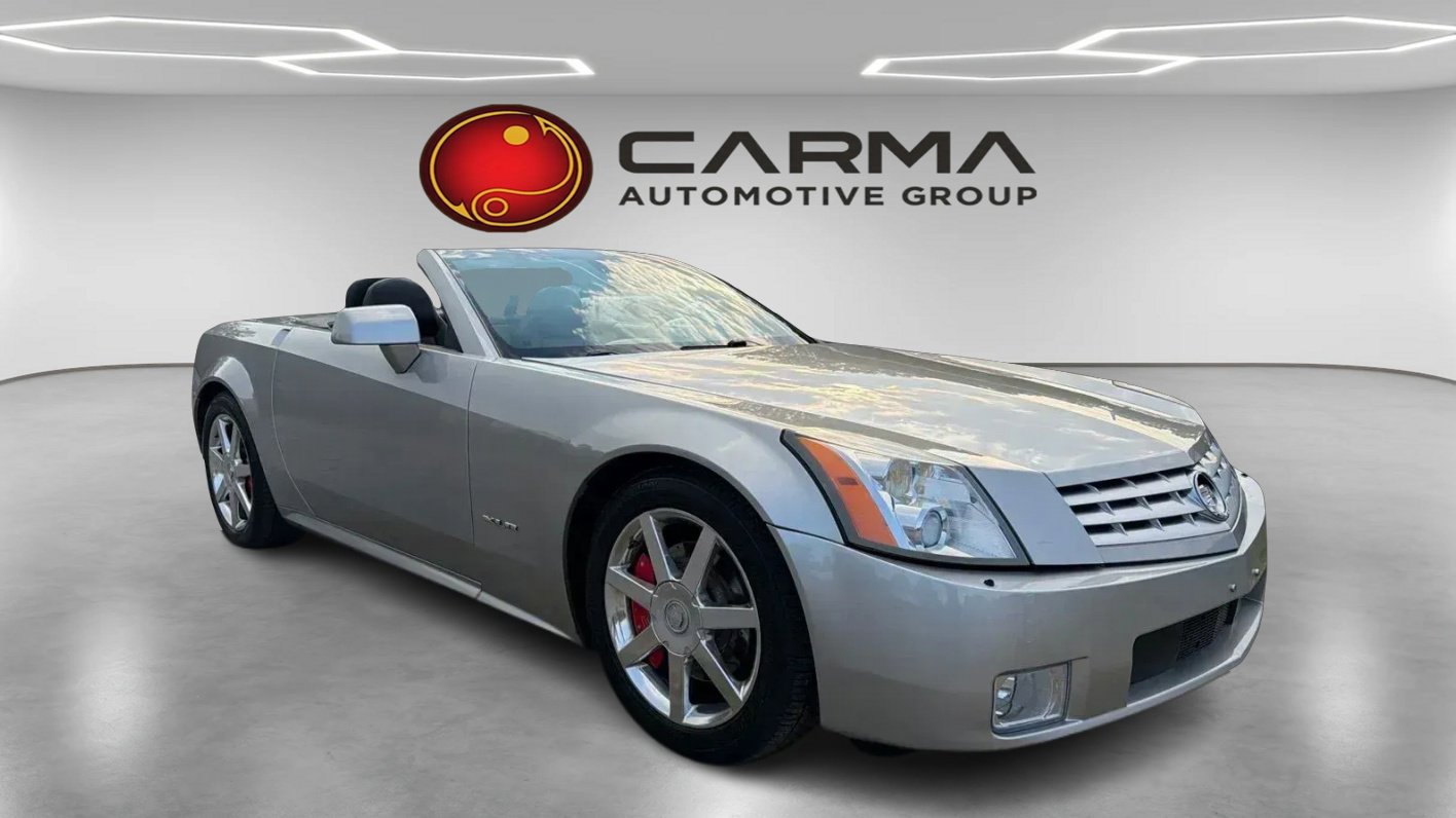 Used 2004 Cadillac XLR RWD image 7