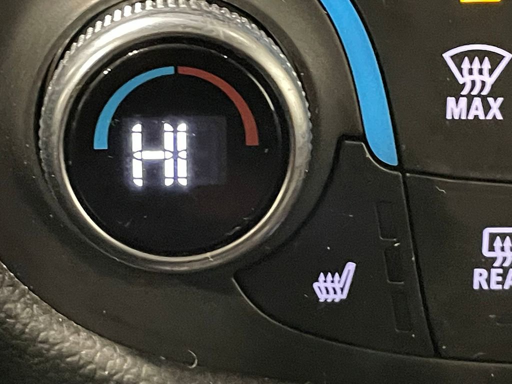 Used 2023 Chevrolet Equinox LT image 29