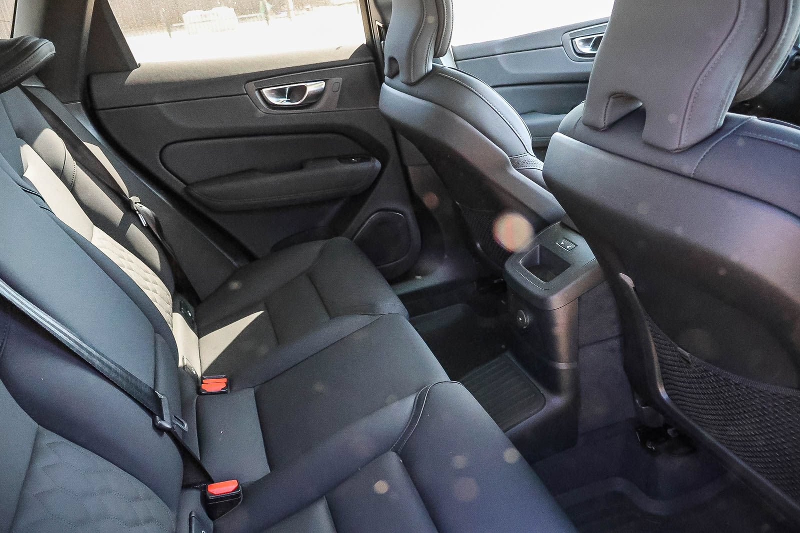 New 2026 Volvo XC60 T8 Core w/ Climate Package AWD/4WD image 19