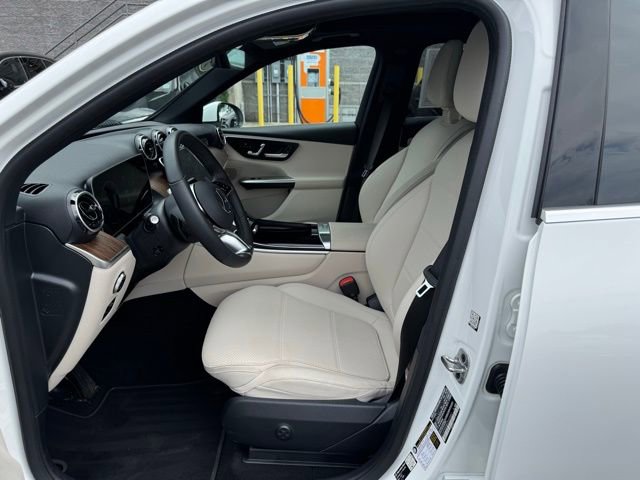 Used 2026 Mercedes-Benz GLC 300 4MATIC image 12