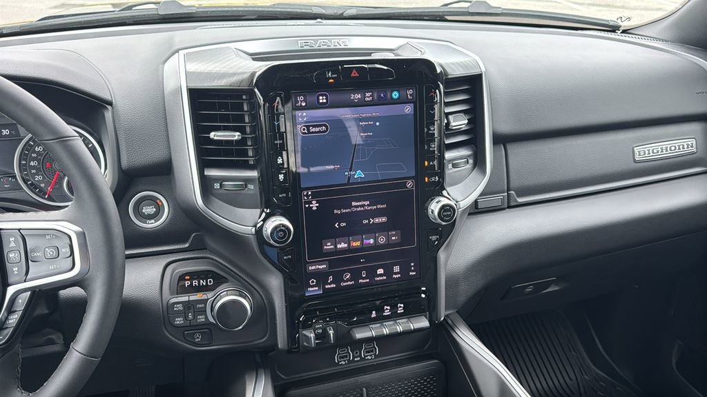 New 2026 RAM 1500 4x4 Crew Cab image 17