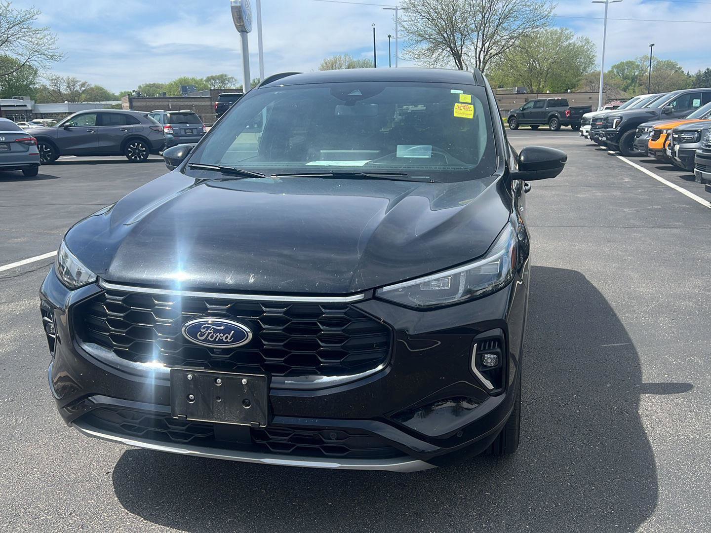 Used 2023 Ford Escape ST-Line Elite w/ Premium Technology Package AWD/4WD image 13