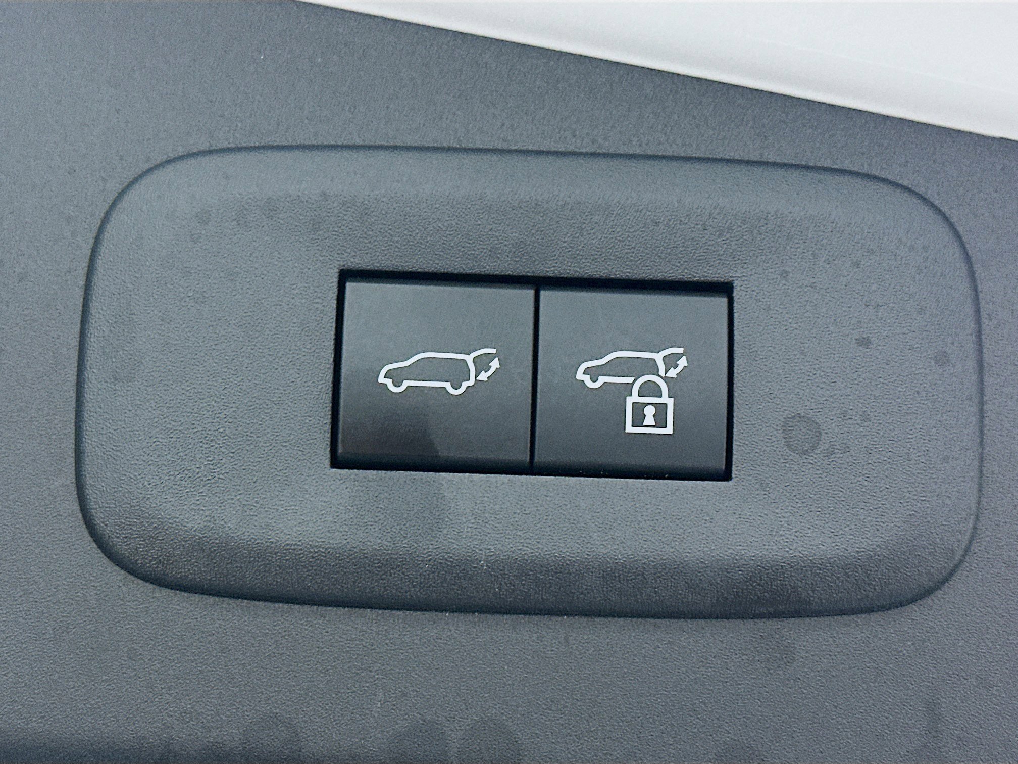 Used 2023 Lexus RZ 450e Premium w/ Technology Package AWD/4WD image 32