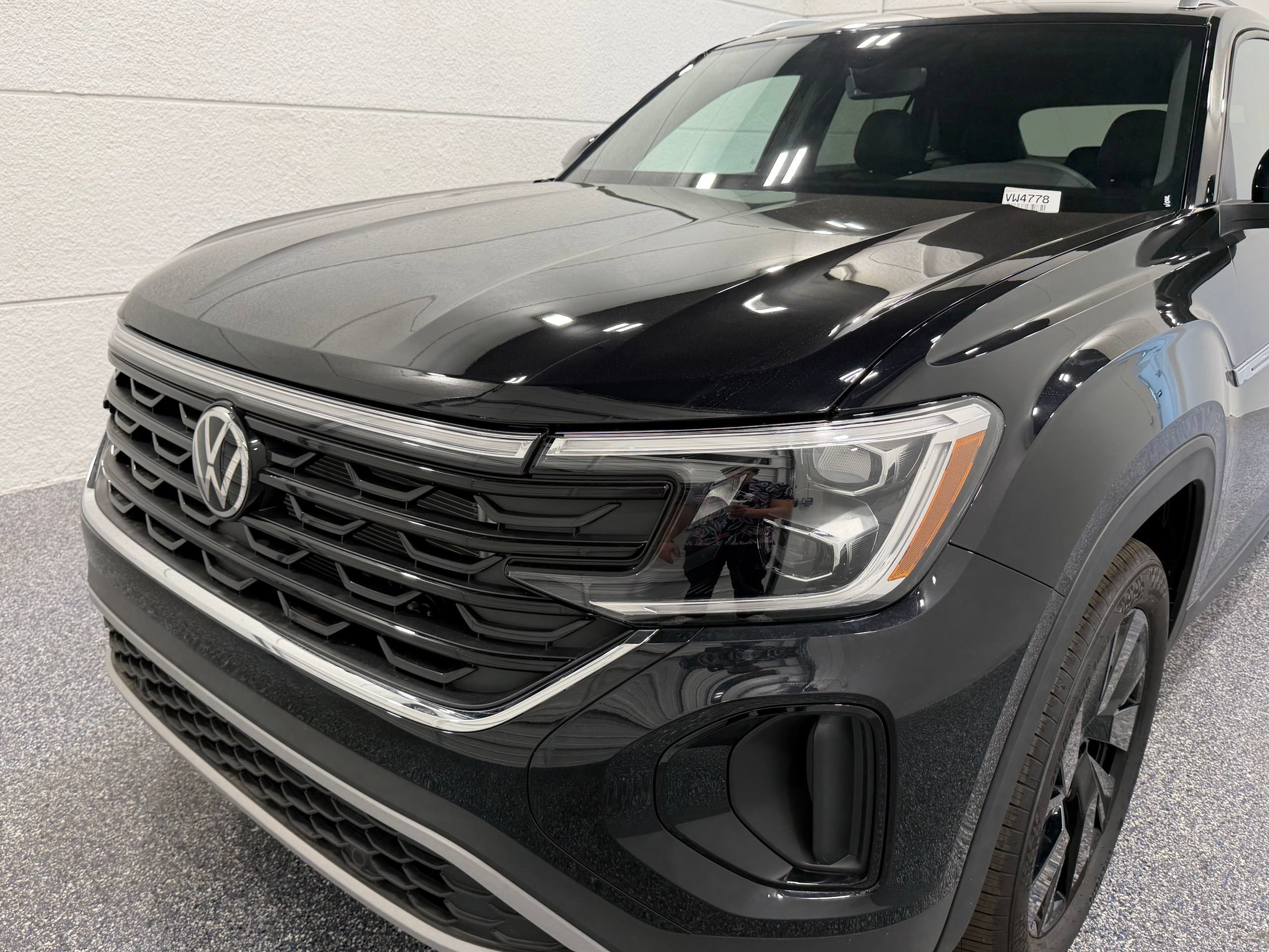 New 2026 Volkswagen Atlas Cross Sport SE AWD/4WD image 15
