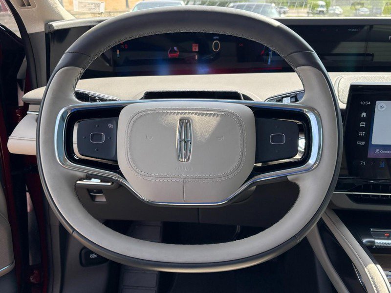 Certified 2024 Lincoln Nautilus Reserve w/ Equipment Group 202A AWD/4WD image 16