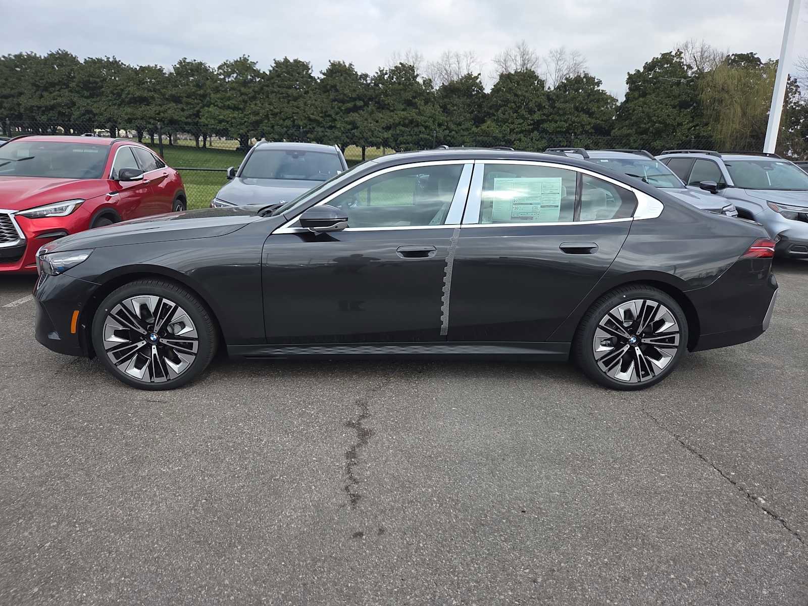 New 2026 BMW 530i xDrive w/ Premium Package image 9