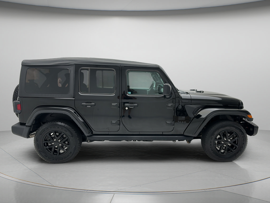 Used 2023 Jeep Wrangler Unlimited Sport AWD/4WD image 4