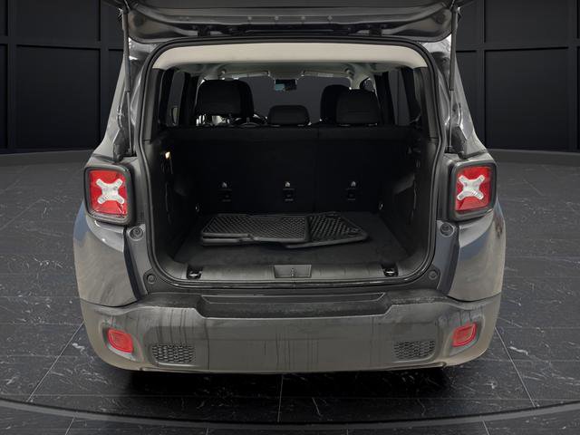 Used 2022 Jeep Renegade Latitude image 13
