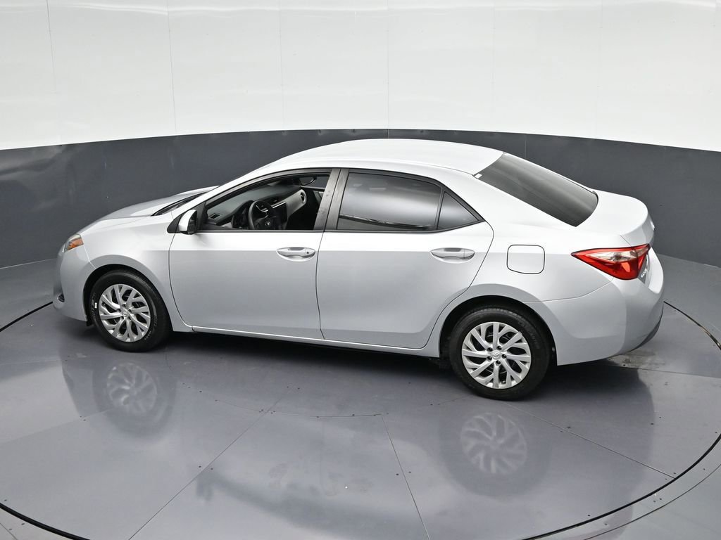Used 2018 Toyota Corolla LE FWD image 26
