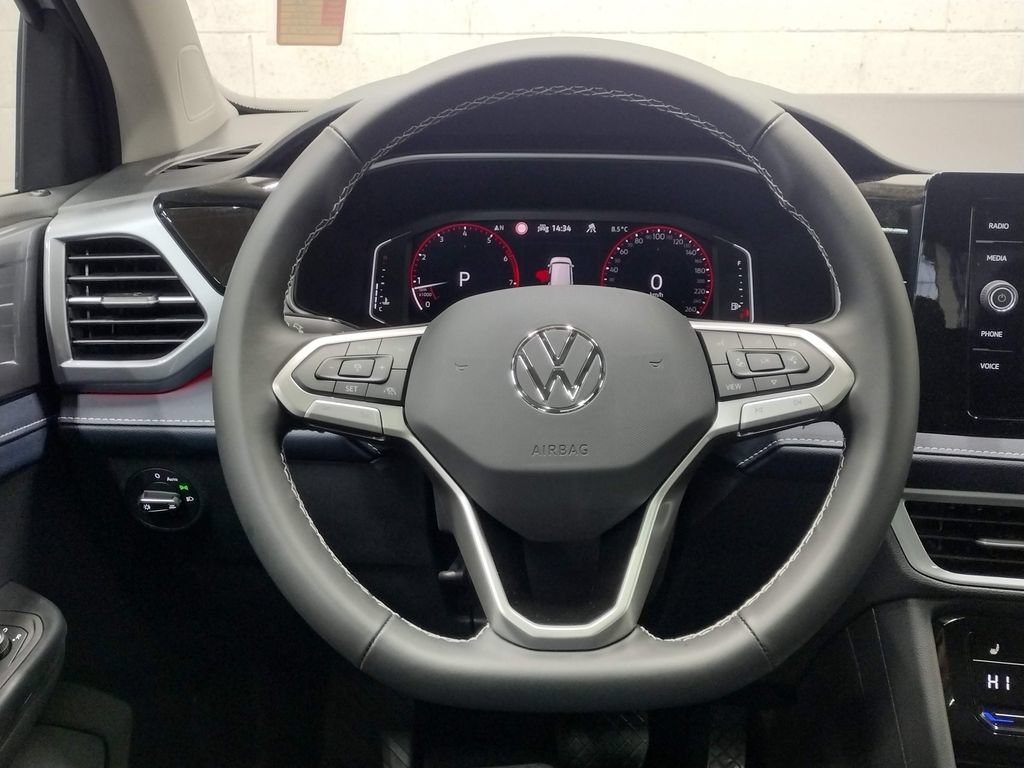 New 2026 Volkswagen Taos SEL AWD/4WD image 40